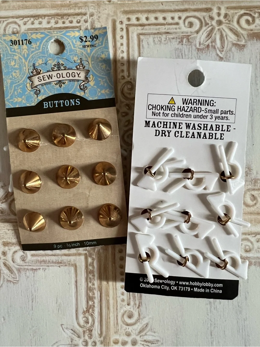 Lot of New Buttons, Nailheads, & Chain Connectors Silver Stars Gold Studs